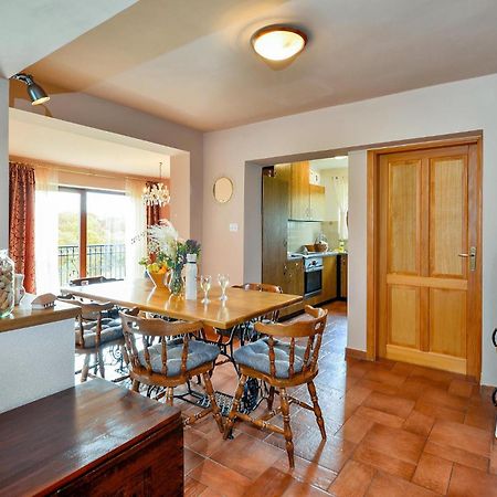 Beautiful Home In Sv,Martin Na Muri With Jacuzzi Свети Мартин на Мури Екстериор снимка