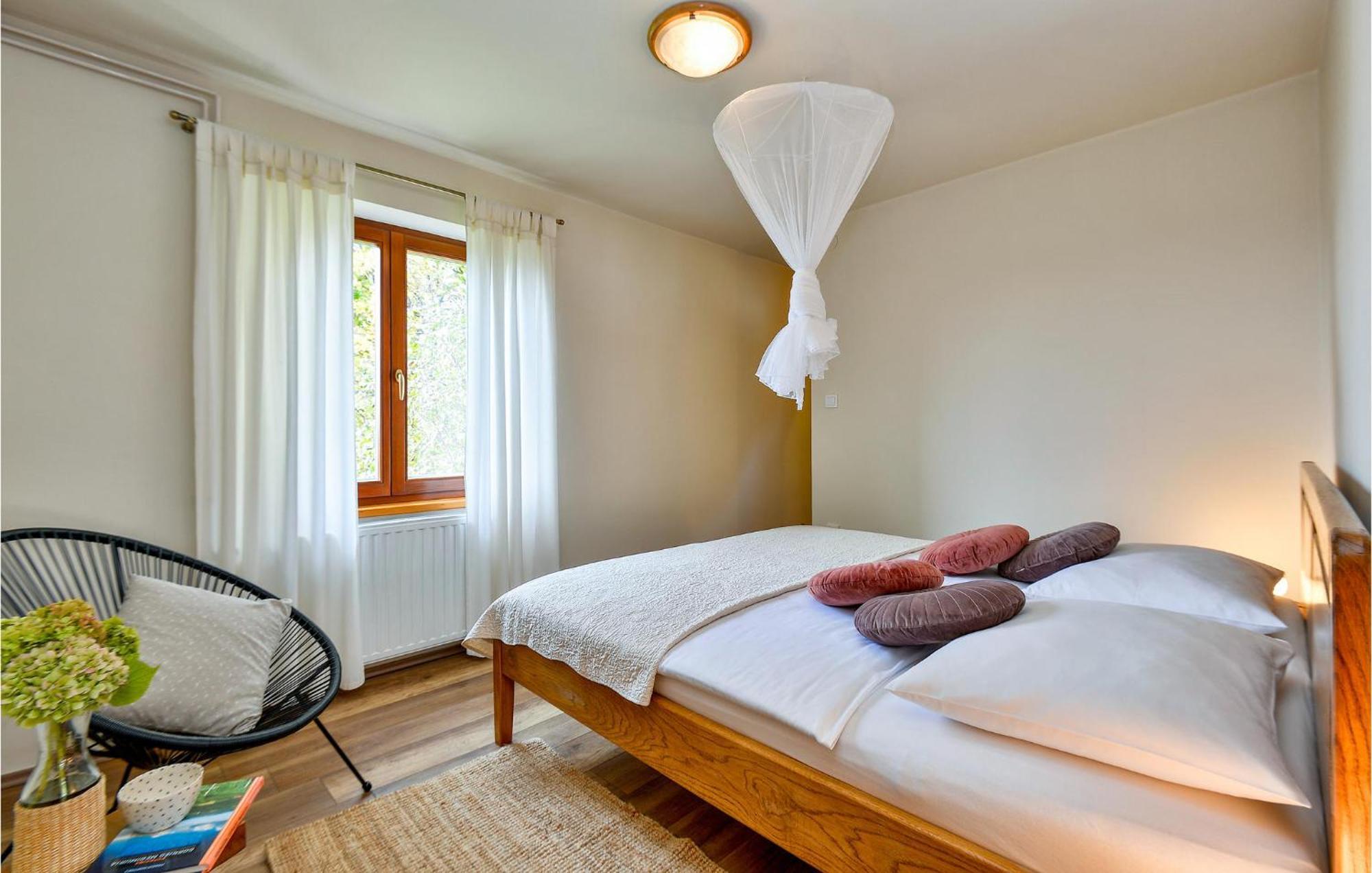 Beautiful Home In Sv,Martin Na Muri With Jacuzzi Свети Мартин на Мури Екстериор снимка