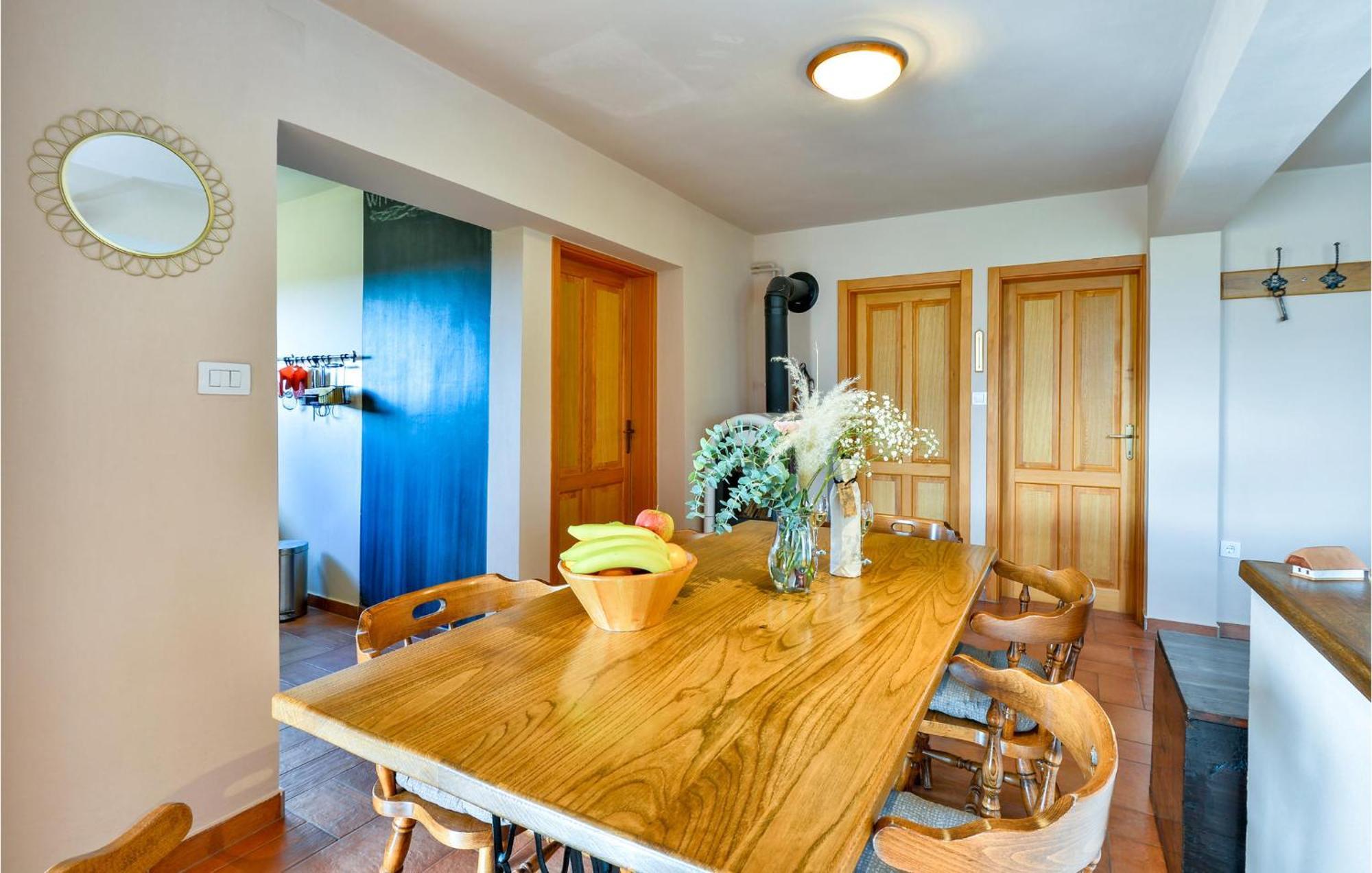 Beautiful Home In Sv,Martin Na Muri With Jacuzzi Свети Мартин на Мури Екстериор снимка