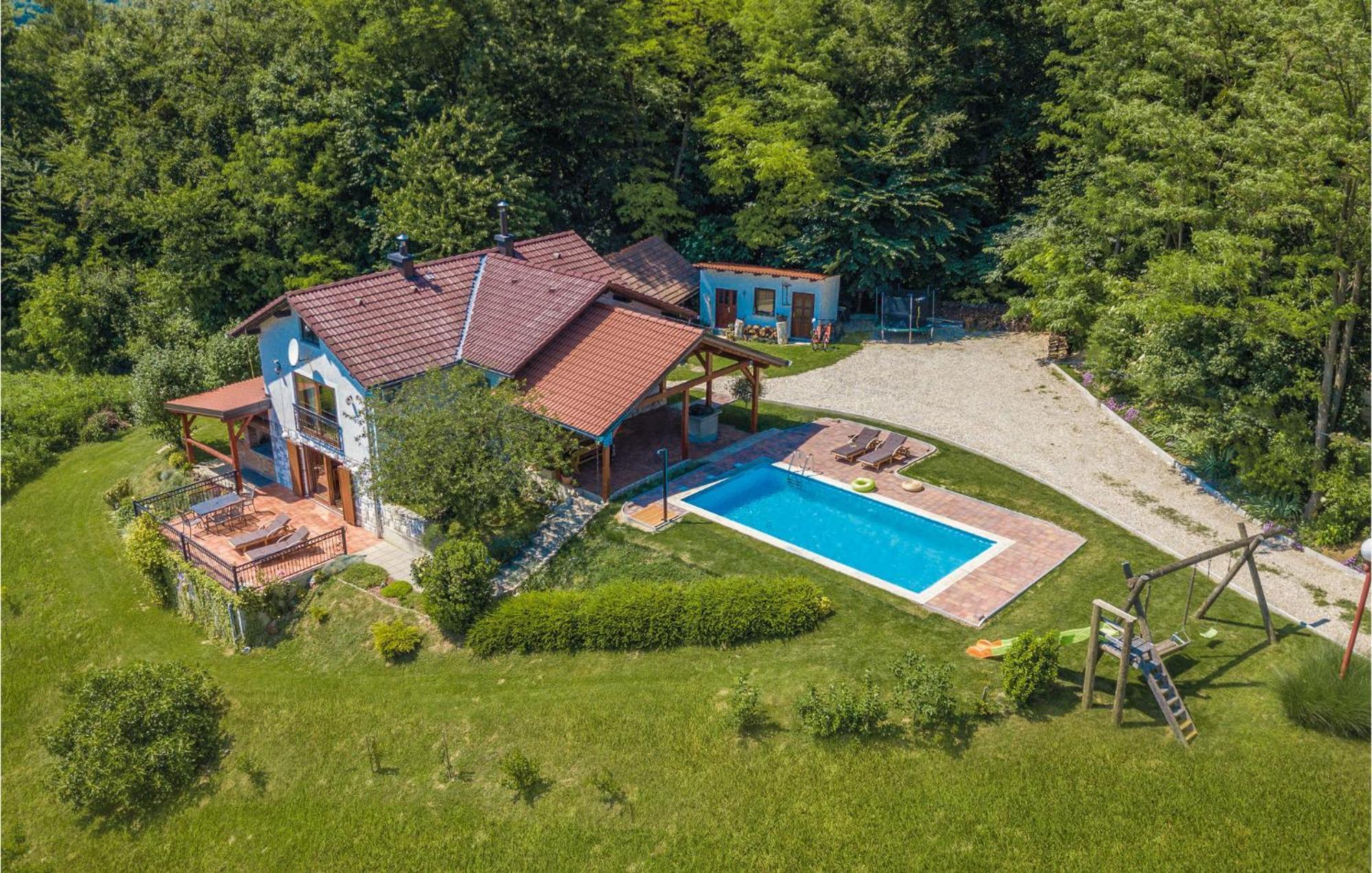 Beautiful Home In Sv,Martin Na Muri With Jacuzzi Свети Мартин на Мури Екстериор снимка