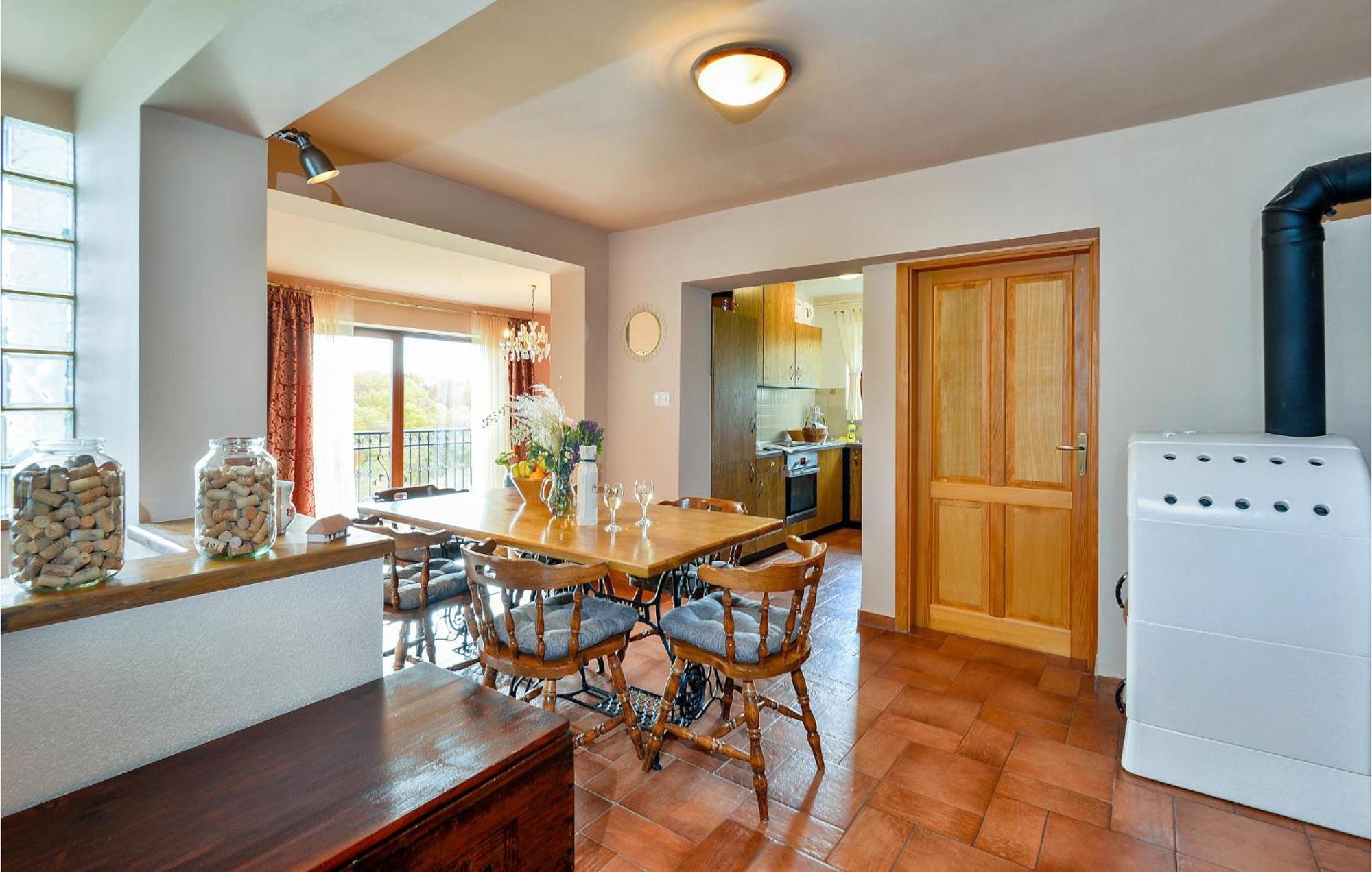 Beautiful Home In Sv,Martin Na Muri With Jacuzzi Свети Мартин на Мури Екстериор снимка